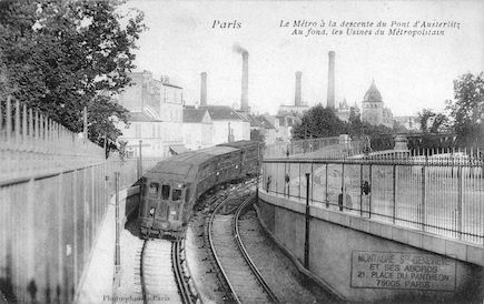 185 Le métro à la descente du pont d'Austerlitz