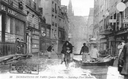 294 Inondations de Paris (janvier 1910). Sauvetage place Maubert
