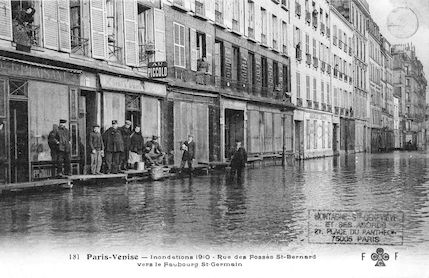 320 Paris-Venise. Inondations 1910. Rue des Fossés Saint Bernard