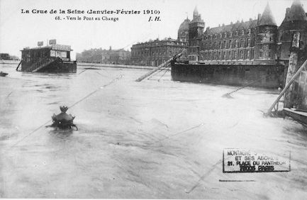 324 La crue de la Seine(janvier-février 1910) Vers le pont au Change