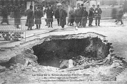 356 Crue de la Seine (jan-fév 1910) Effondrement de chaussée Caumartin-Saint Lazare