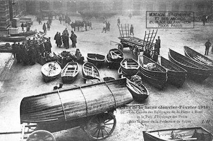 404 Crue de la Seine (jan-fév 1910) Canots de la flotte de Brest-Préfecture de Police