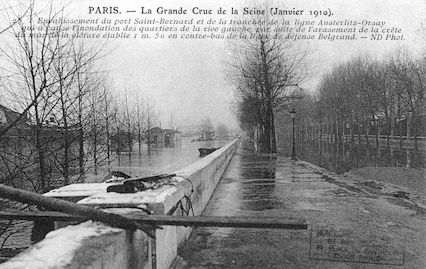 450 Crue de la Seine (jan 1910) Envahissement du port St Bernard