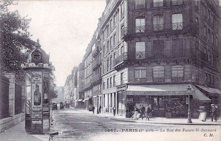 492 La rue des Fossés Saint Bernard