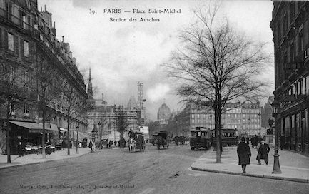 513 Place Saint Michel. Station des autobus