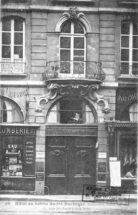 565 Hôtel où habita André Duchesne, historien mort en 1640, 27 rue St André-des-arts