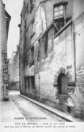 569 Rue de Nevers (date du XIIIè siècle)