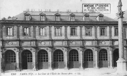 573 La cour de l'Ecole des Beaux-Arts
