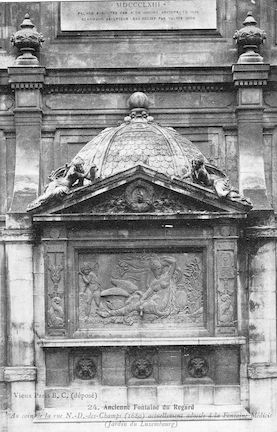 577 Ancienne Fontaine actuellement adossée à la Fontaine Médicis ( J. Luxembourg)