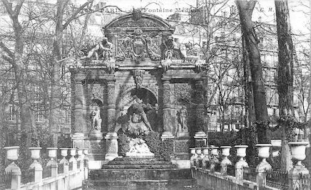 581 La Fontaine Médicis