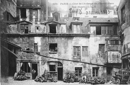 597 Cour de l'auberge du Cheval Blanc