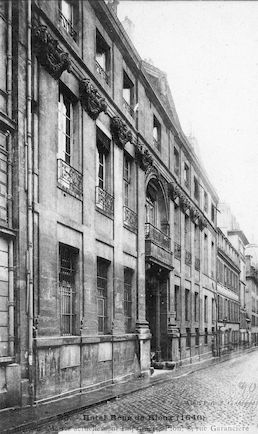 598 Hôtel René de Rieux 8 rue Garancière