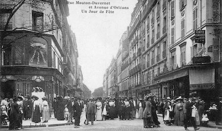 649 Rue Mouton-Duvernet et avenue d'Orléans un jour de fête.