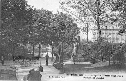 654 Square Denfert Rochereau. Monument Charlet