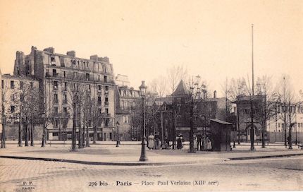 707 Place Paul Verlaine
