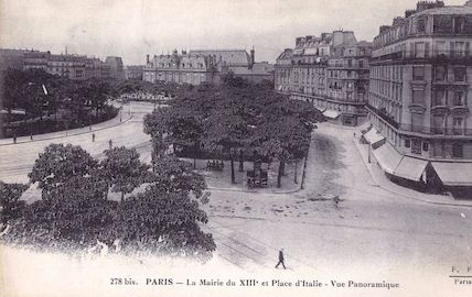 741 La mairie du XIIIe et Place d'Italie. Vue panoramique