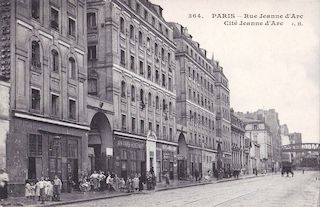 830.  Rue Jeanne d'Arc et Cité Jeanne d'Arc