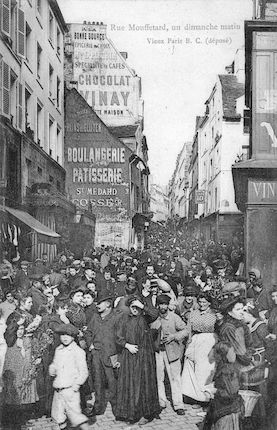 868 Rue Mouffetard, un dimanche matin