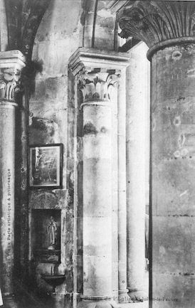 919  église-St-Julien-le-pauvre. piliers
