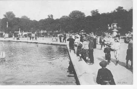 989 Jardin du Luxembourg, le Bassin